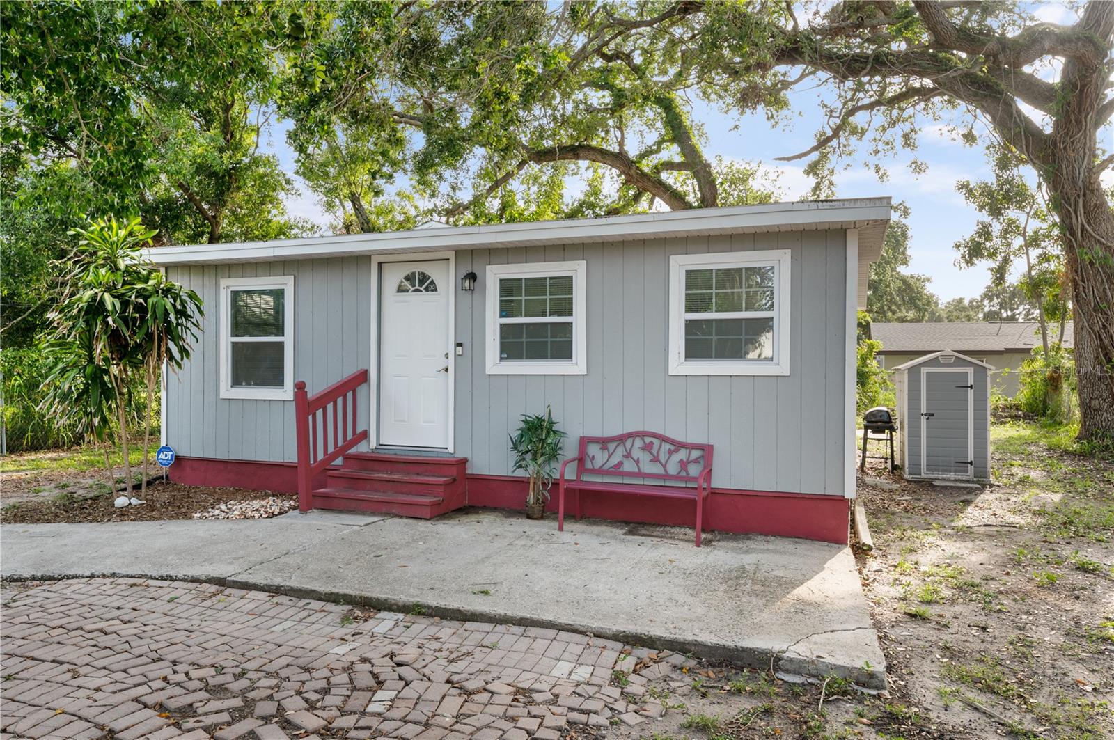 2005 GILLESPIE AVENUE