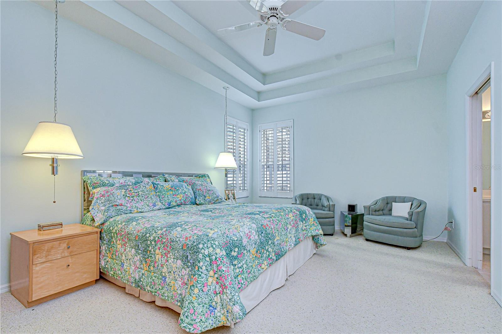 TWIN LAKES - Residential