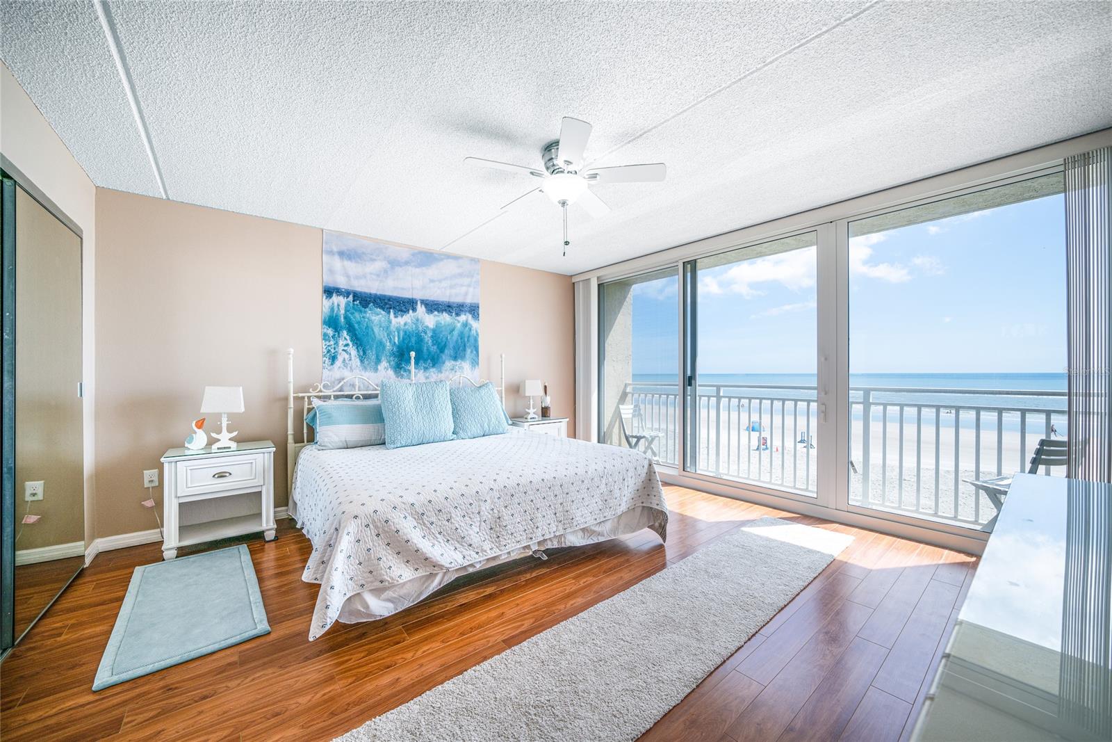 Pelican - Residential