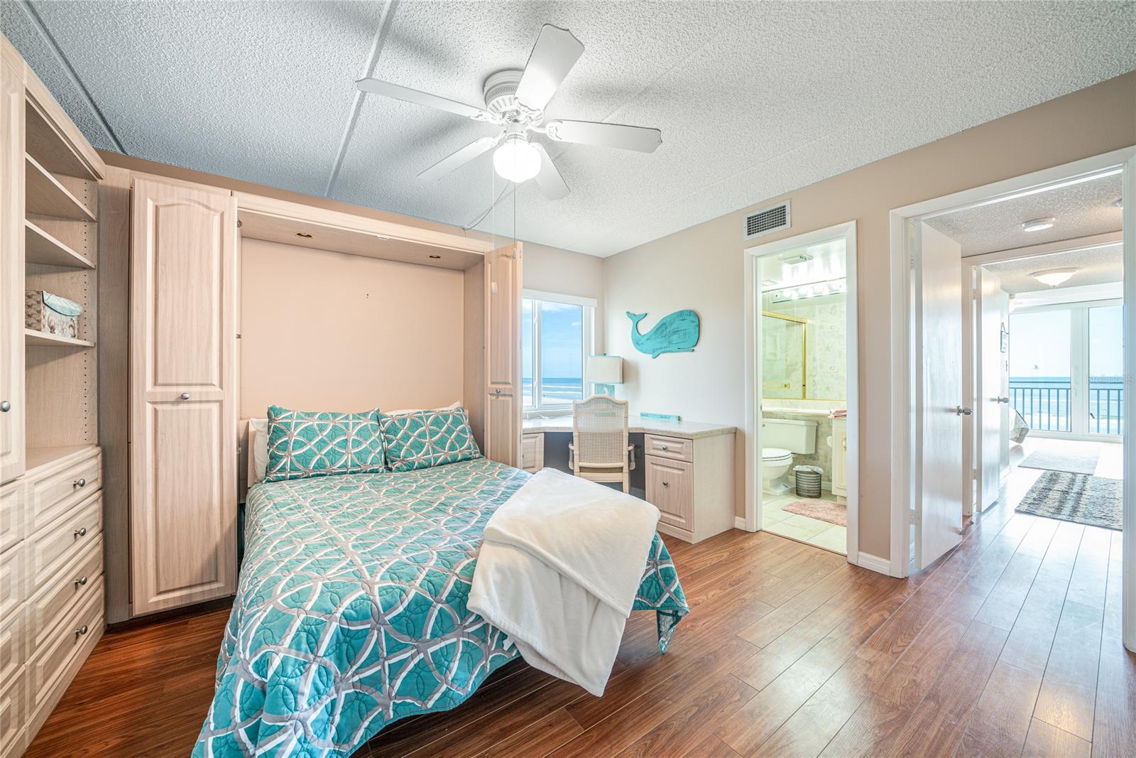 Pelican - Residential