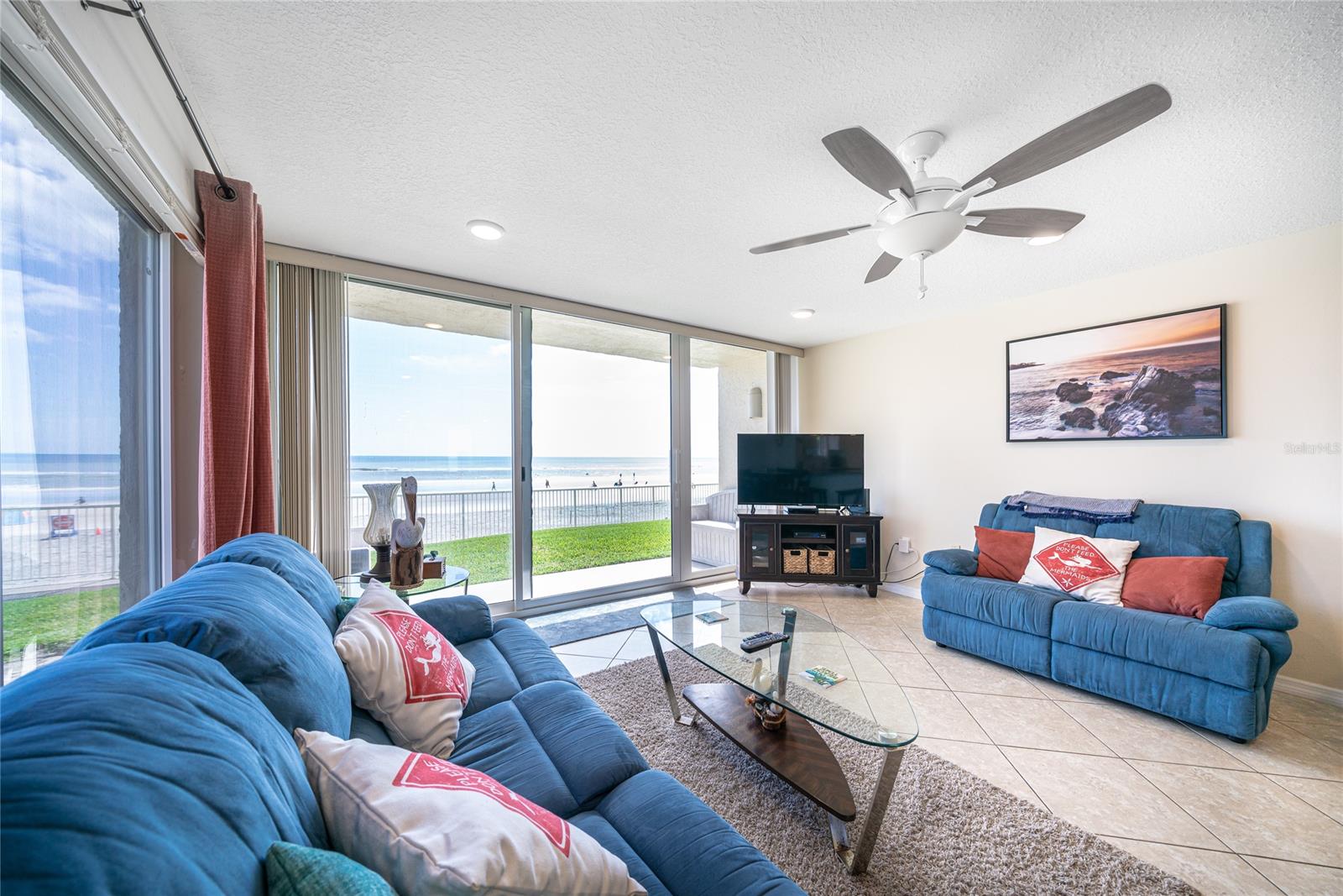 Pelican - Residential