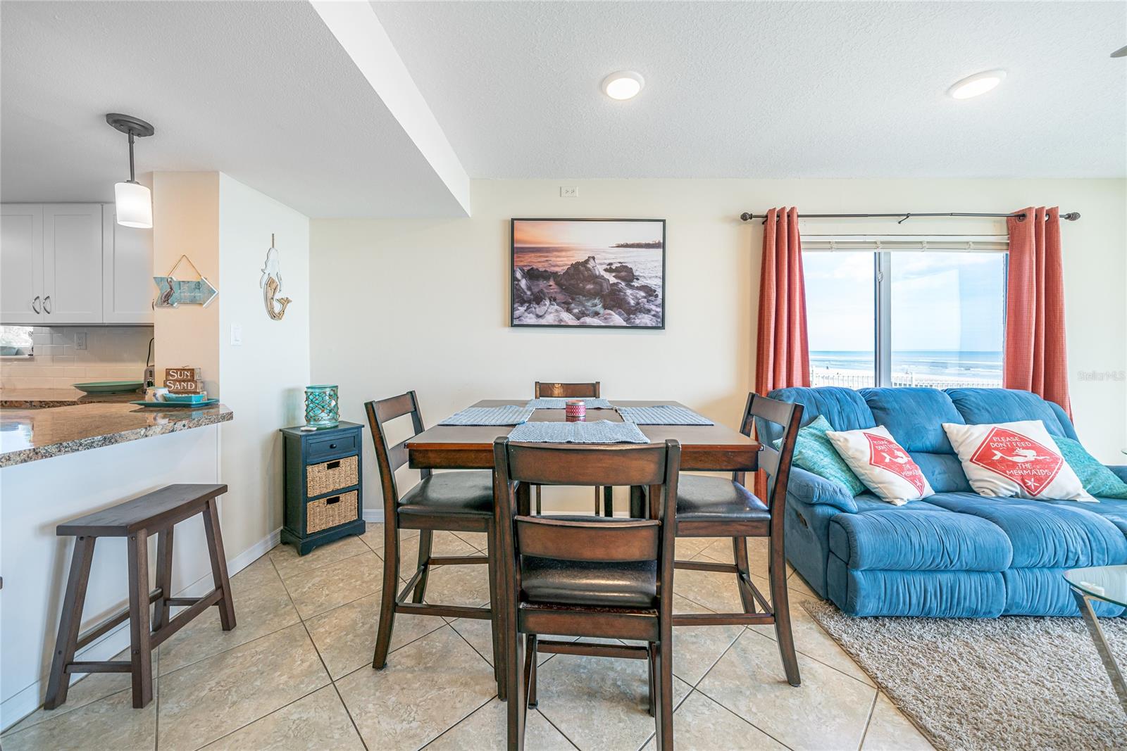 Pelican - Residential