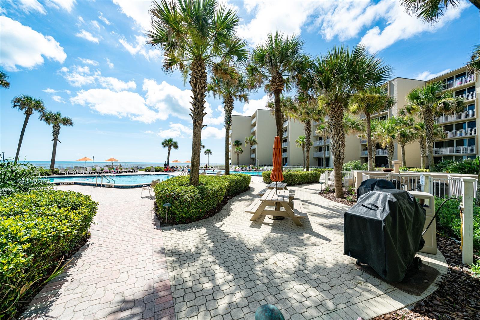 Pelican - Residential