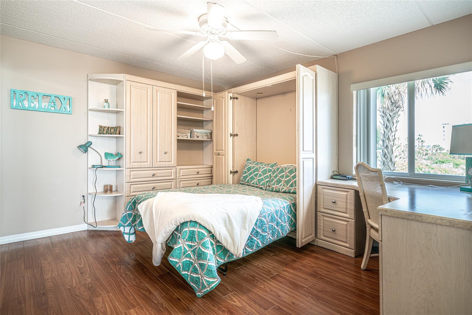 Pelican - Residential