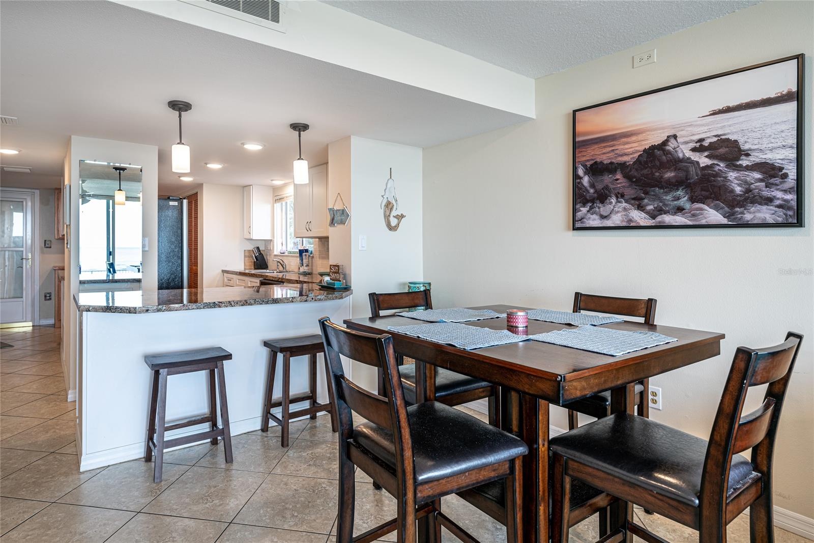 Pelican - Residential