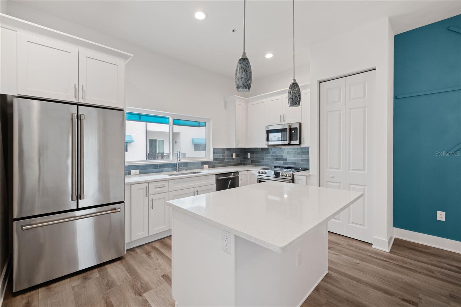 15405 GULF BLVD B2