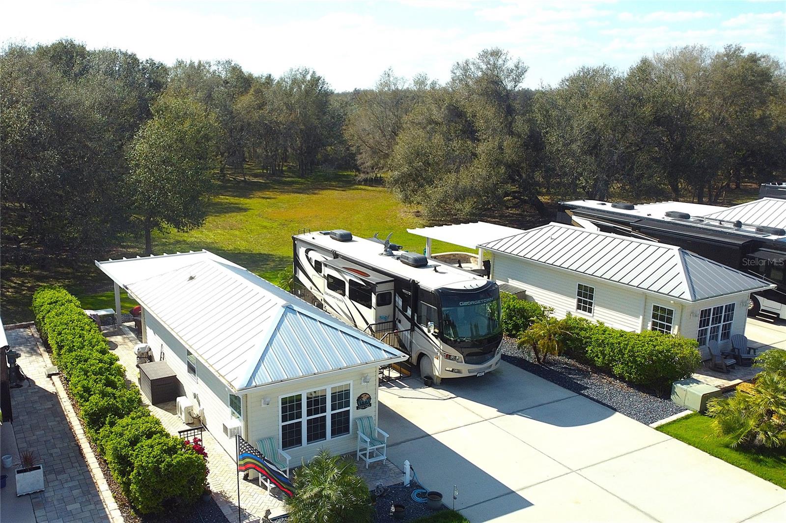 FLORIDA GRANDE MOTOR COACH RESORT - Land