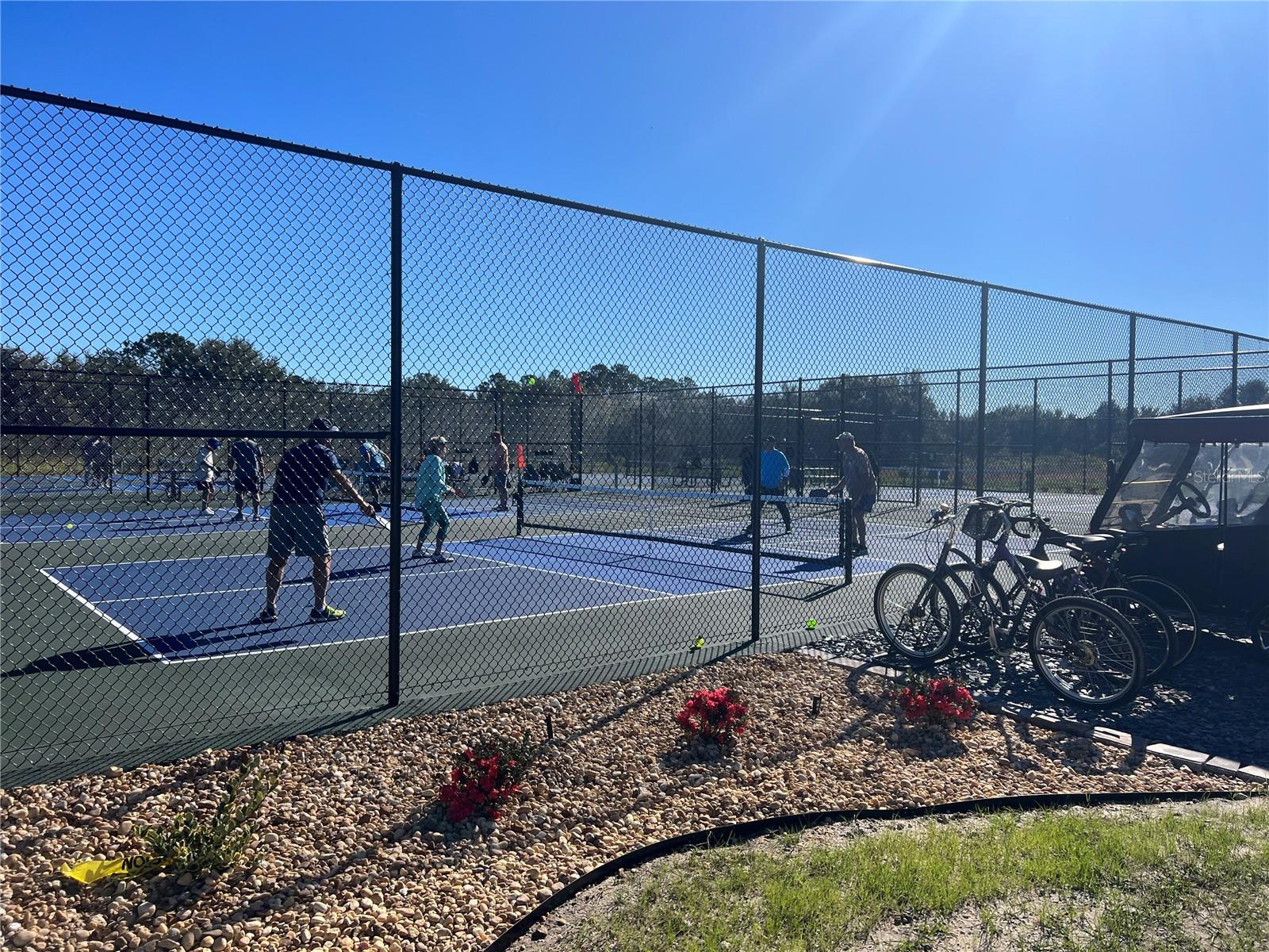 FLORIDA GRANDE MOTOR COACH RESORT - Land