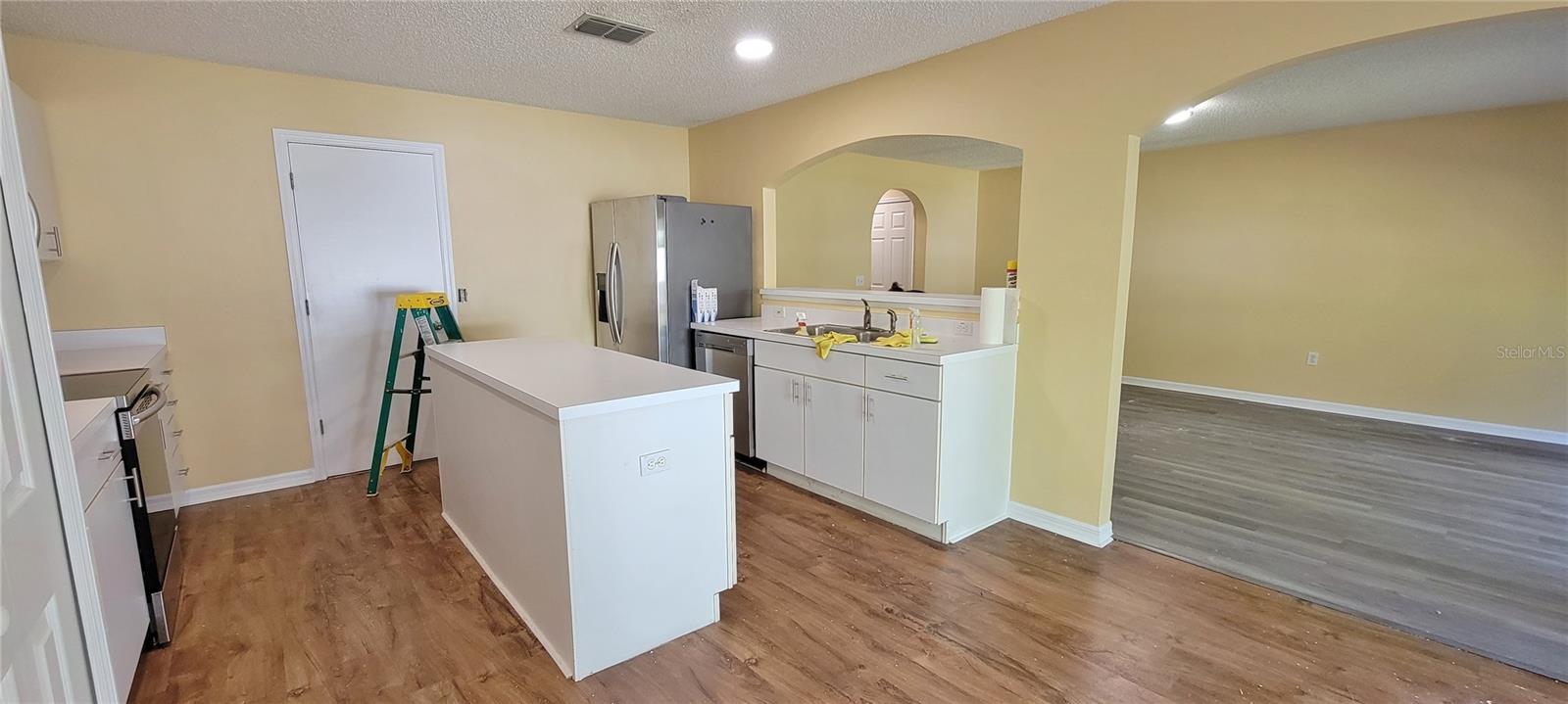 PINE RIDGE - Residential Lease