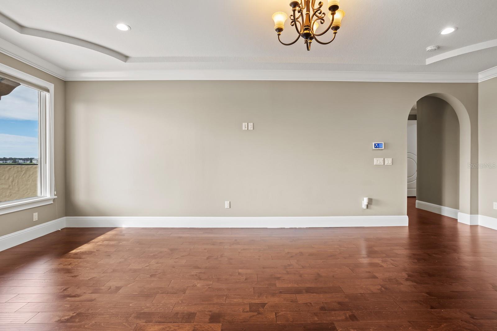 SIGNATURE LAKES, INDEPENDENCE - Residential