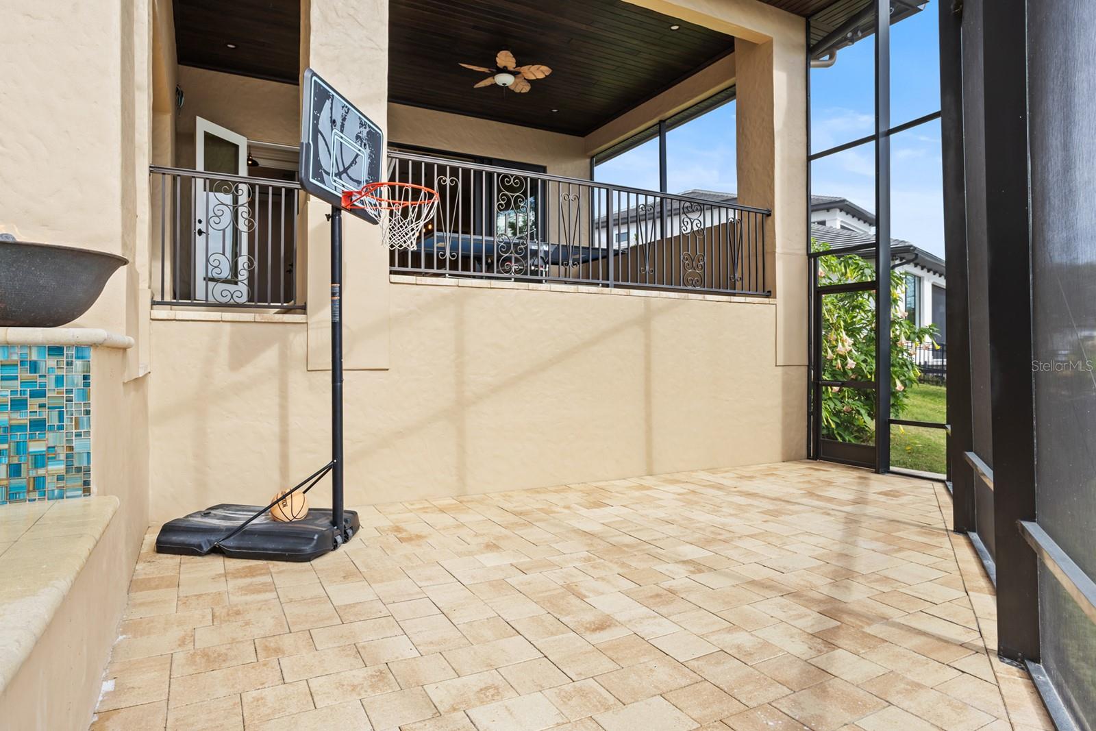 SIGNATURE LAKES, INDEPENDENCE - Residential