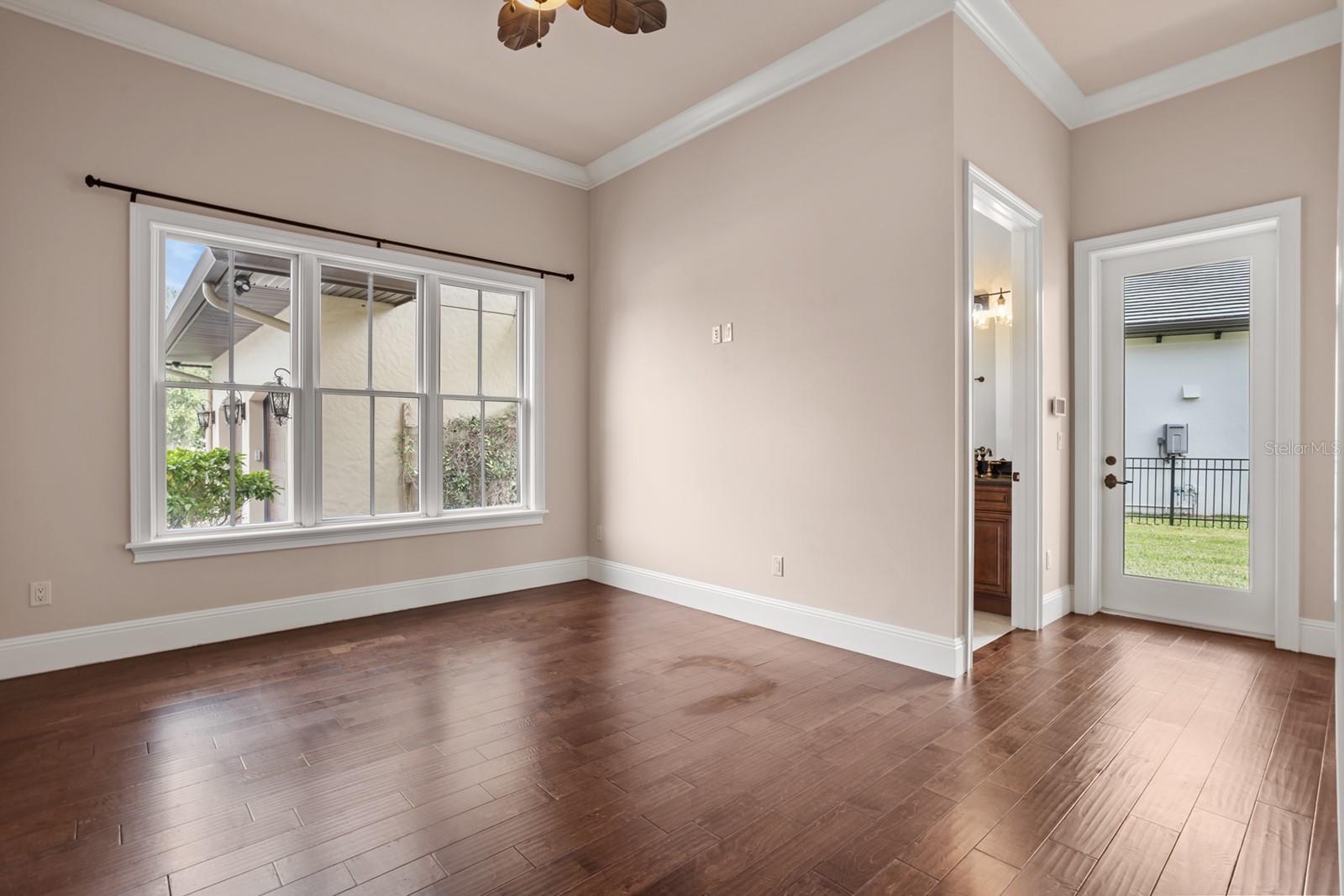 SIGNATURE LAKES, INDEPENDENCE - Residential