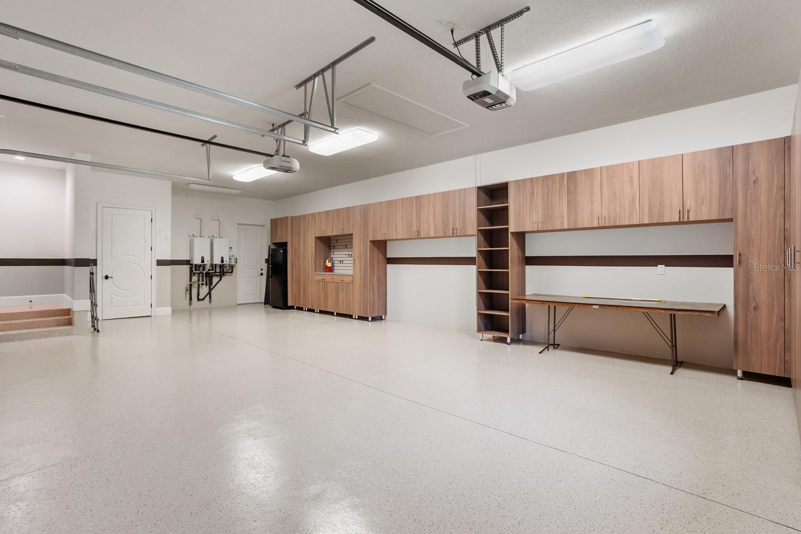 SIGNATURE LAKES, INDEPENDENCE - Residential