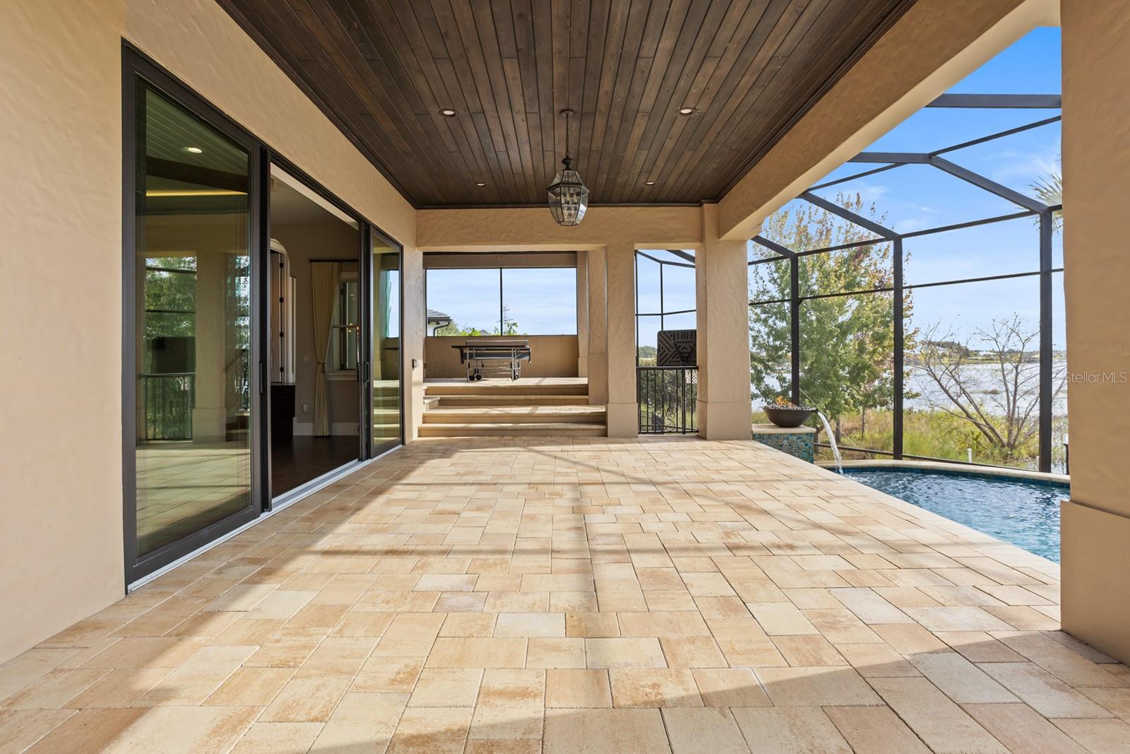 SIGNATURE LAKES, INDEPENDENCE - Residential