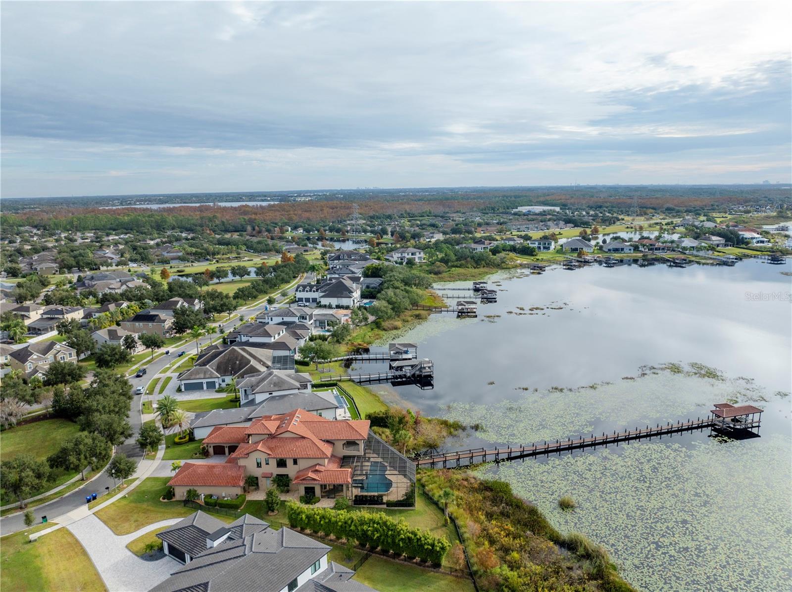 SIGNATURE LAKES, INDEPENDENCE - Residential