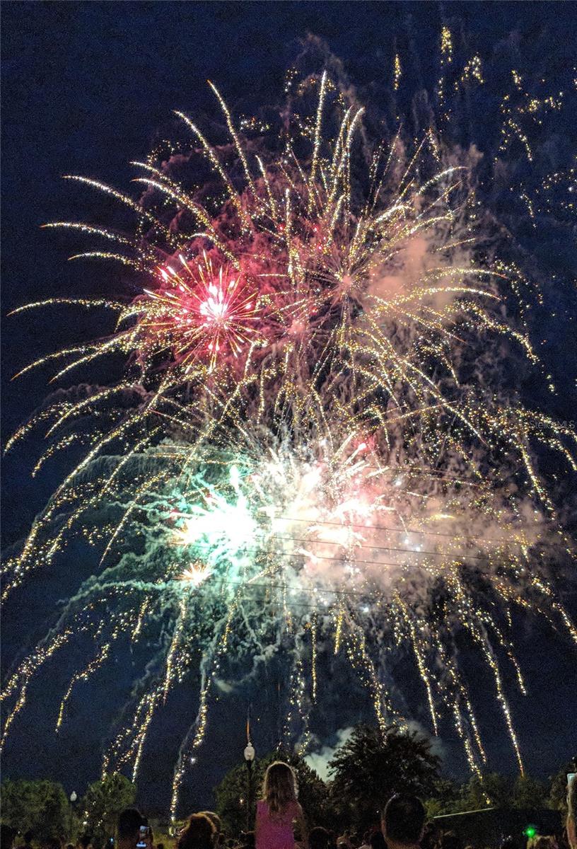 SIGNATURE LAKES, INDEPENDENCE - Residential