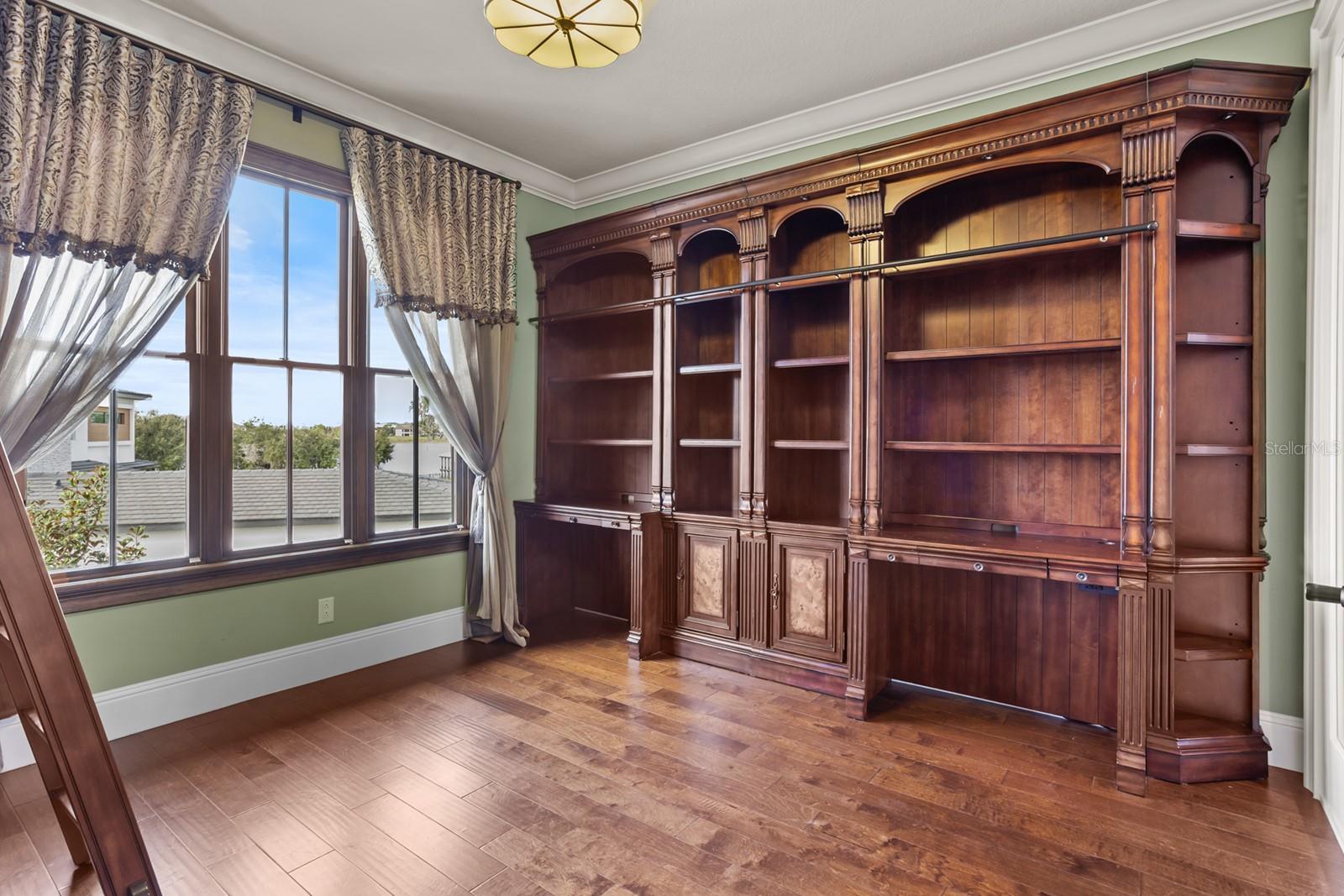 SIGNATURE LAKES, INDEPENDENCE - Residential