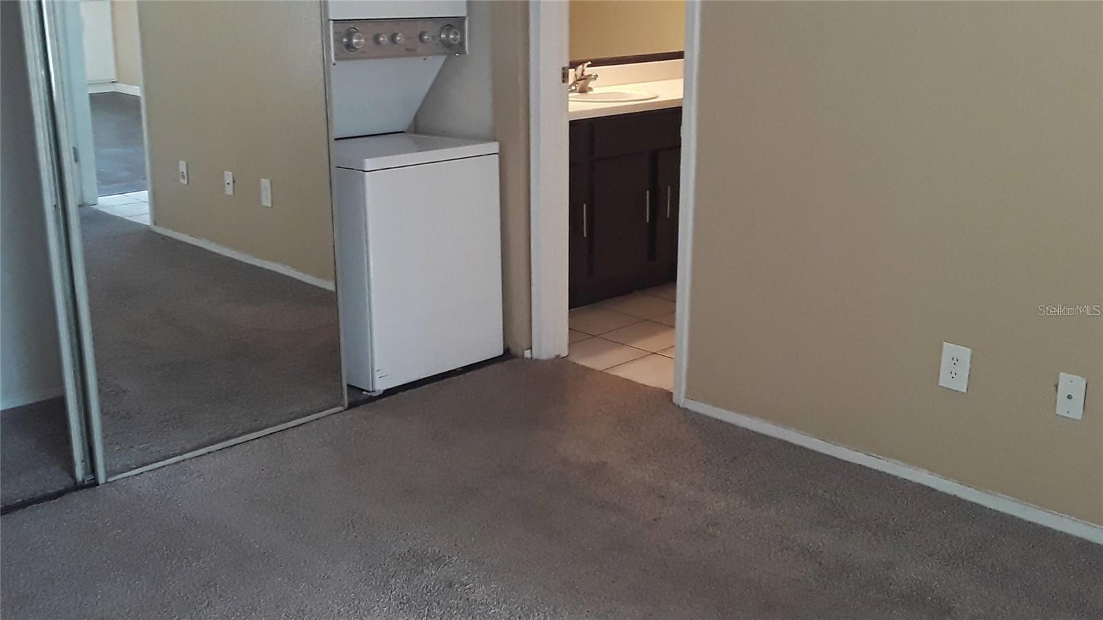 ENCLAVE AT ST PETERSBURG - Residential Lease