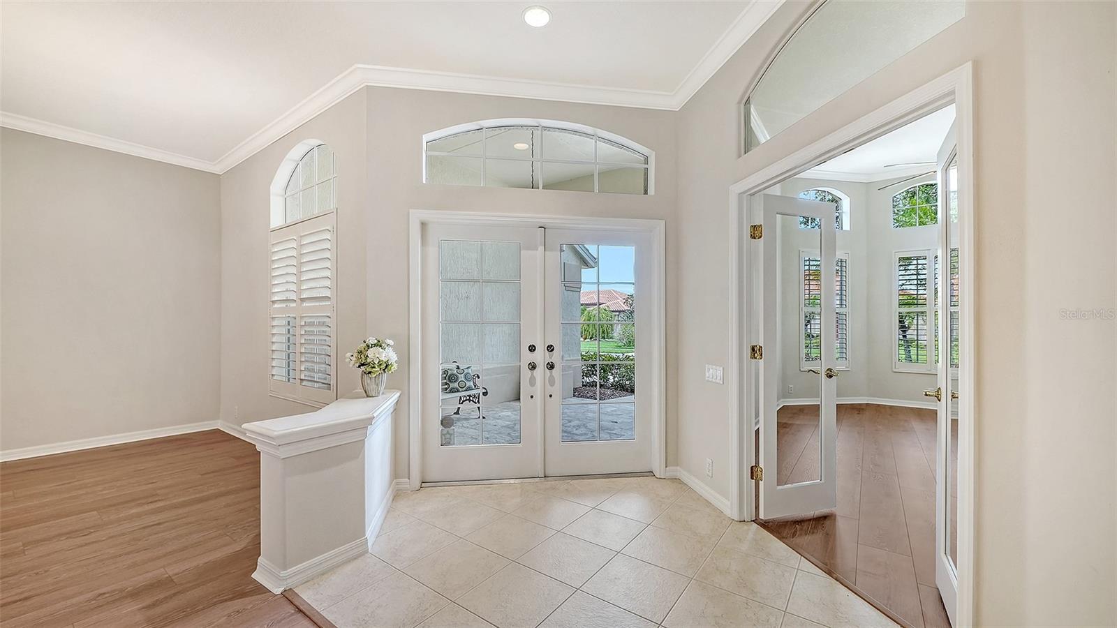 PELICAN POINTE GOLF & COUNTRY CLUB - Residential