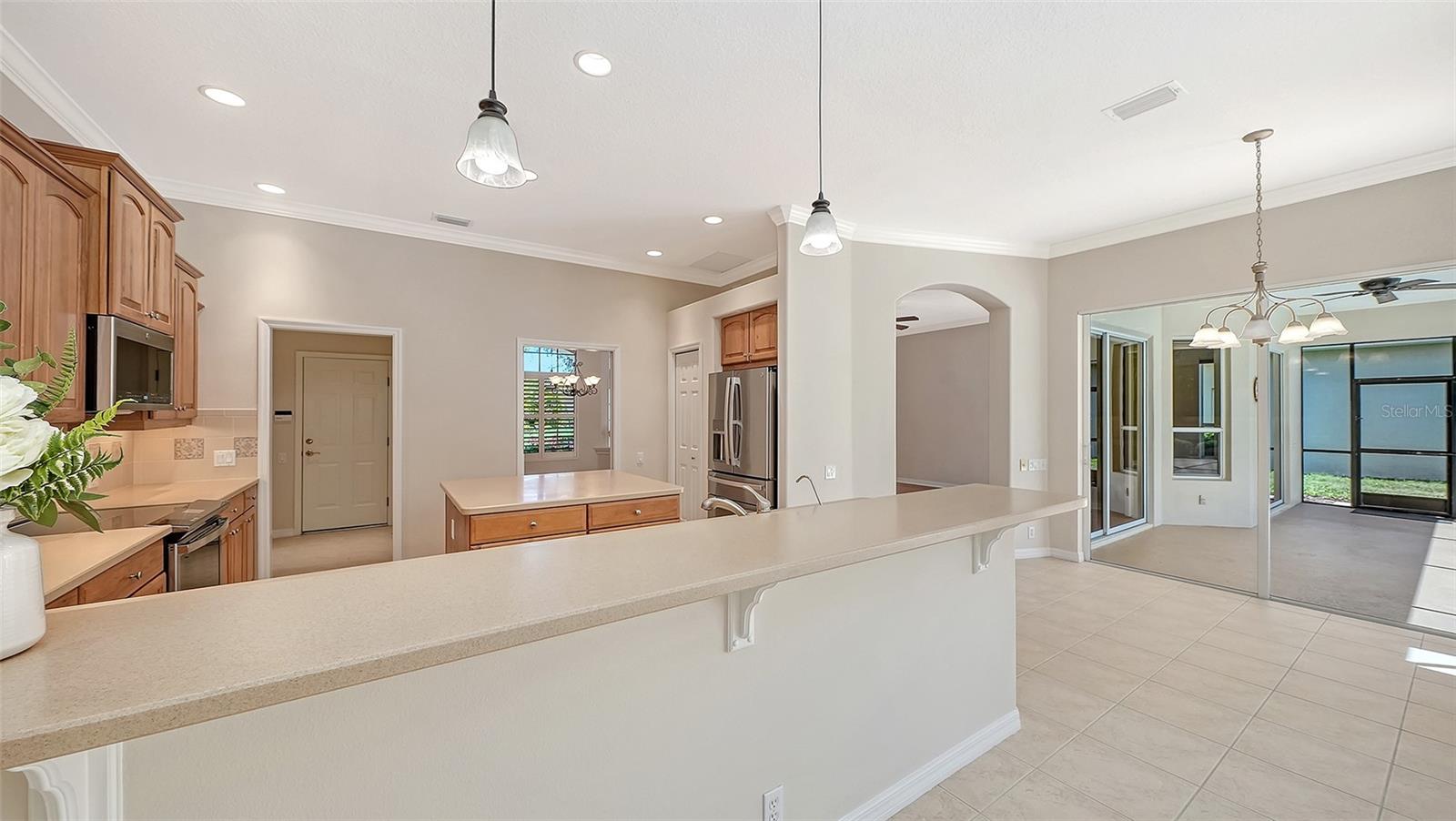 PELICAN POINTE GOLF & COUNTRY CLUB - Residential