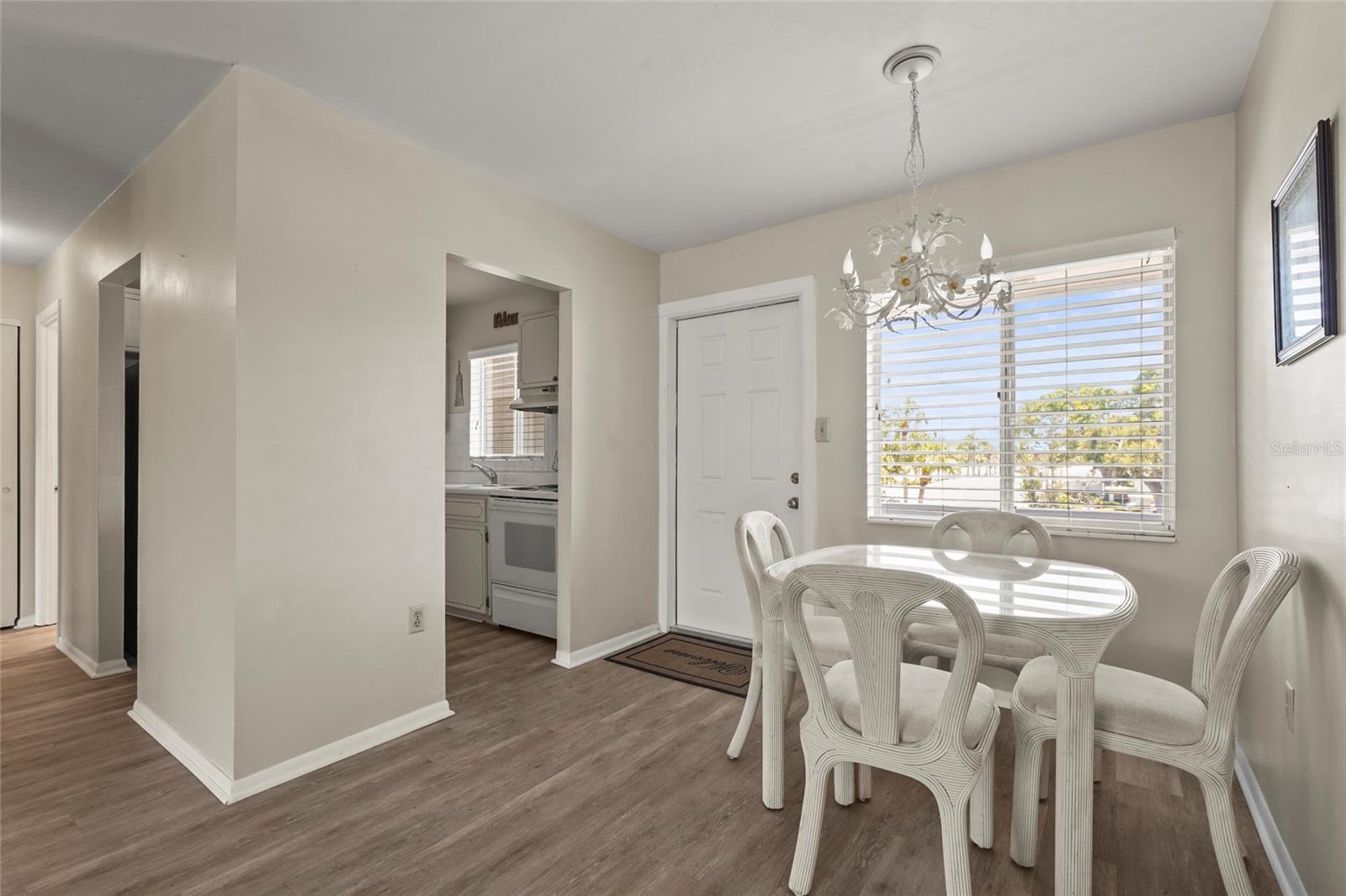 1837 FLAMINGO BOULEVARD O35