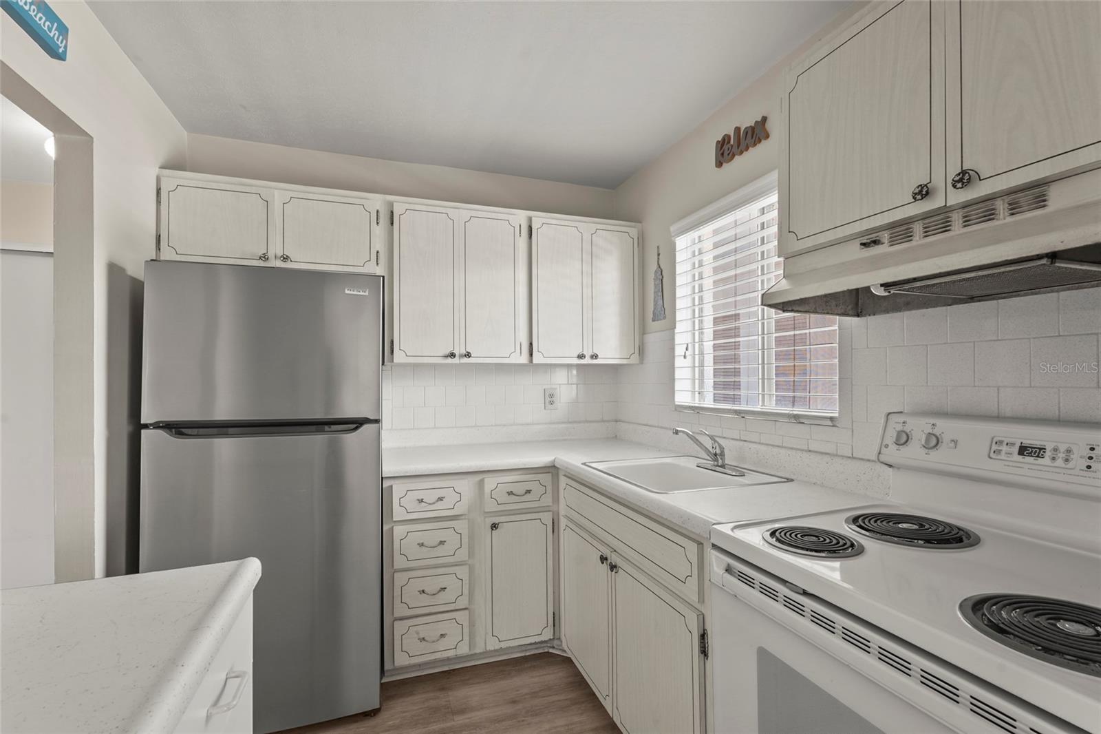 1837 FLAMINGO BOULEVARD O35