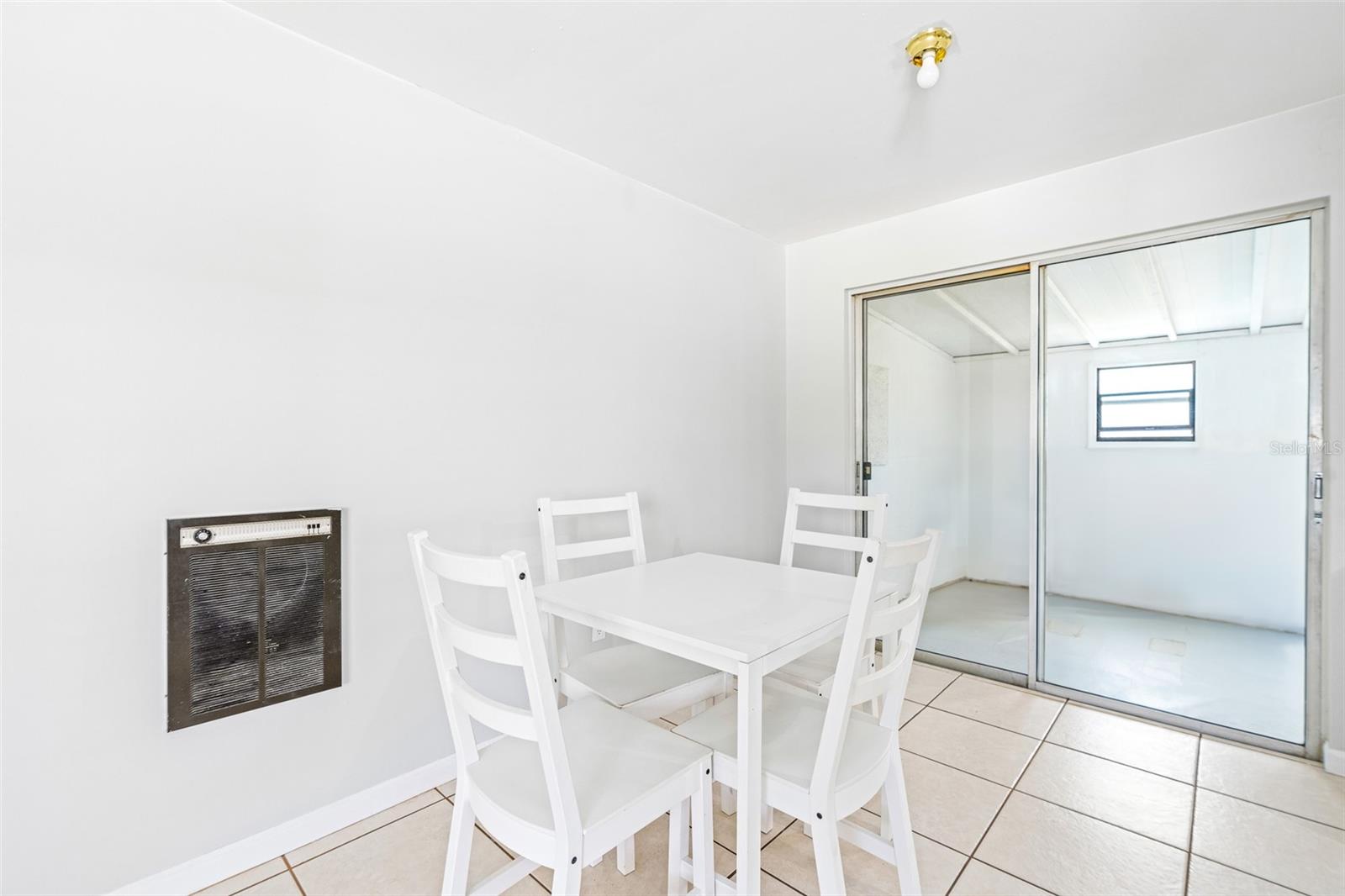 DELTONA LAKES UNIT 10 IN 25 & 36 18 30 - Residential