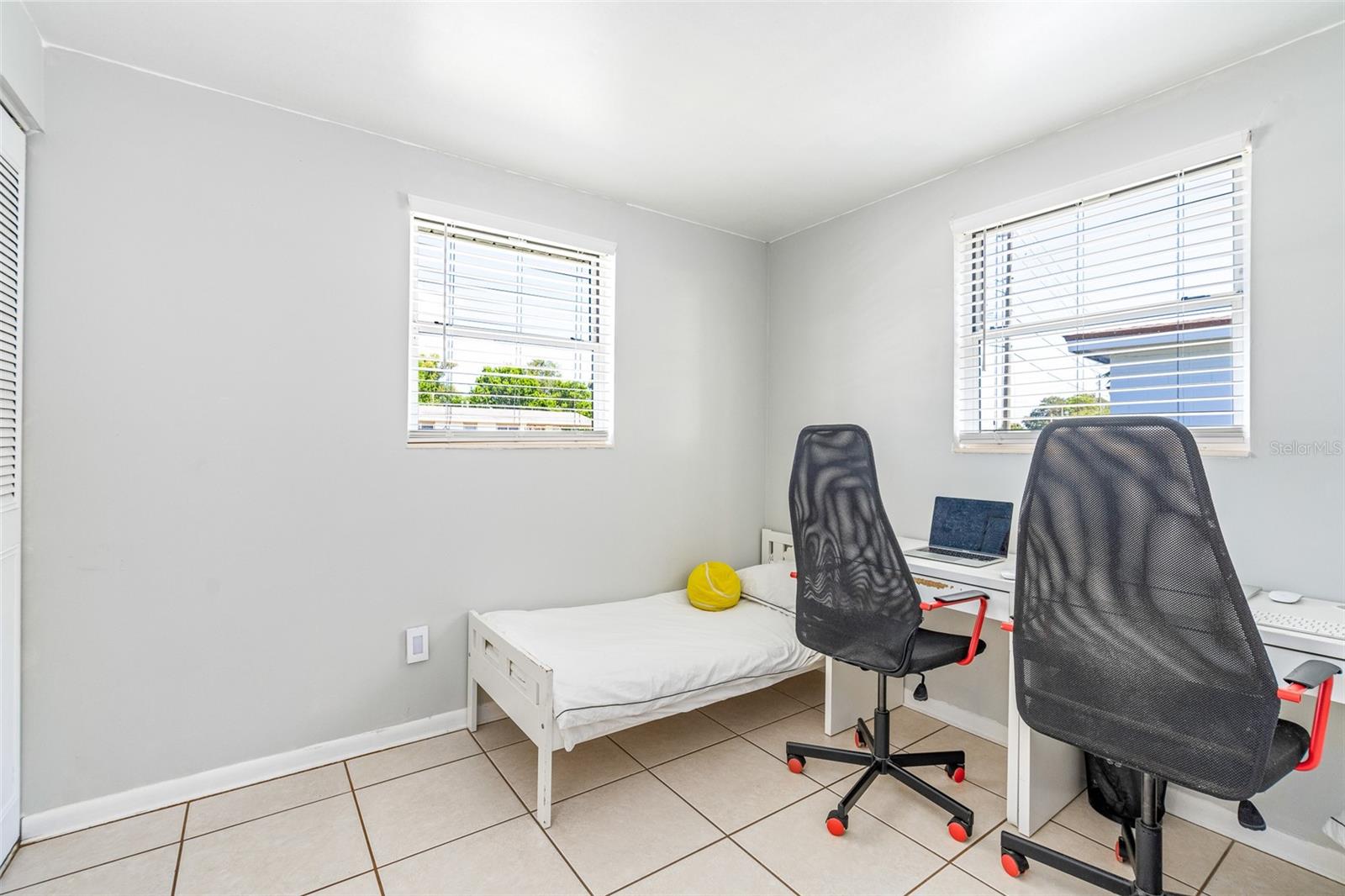 DELTONA LAKES UNIT 10 IN 25 & 36 18 30 - Residential