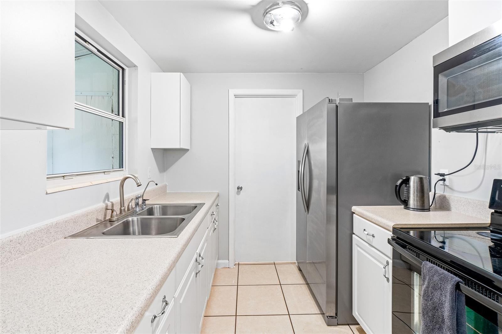 DELTONA LAKES UNIT 10 IN 25 & 36 18 30 - Residential