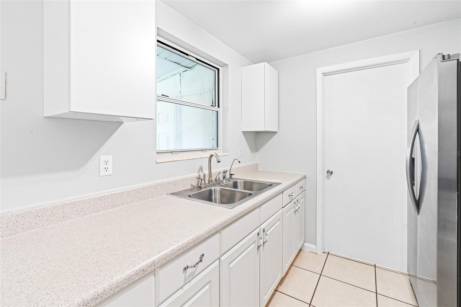 DELTONA LAKES UNIT 10 IN 25 & 36 18 30 - Residential