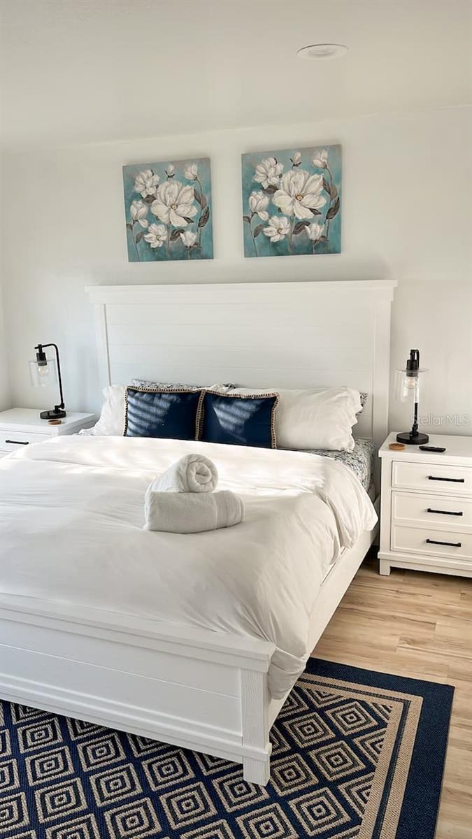 TROPICAL SHORES - Residential