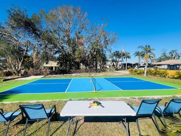 TROPICAL SHORES - Residential