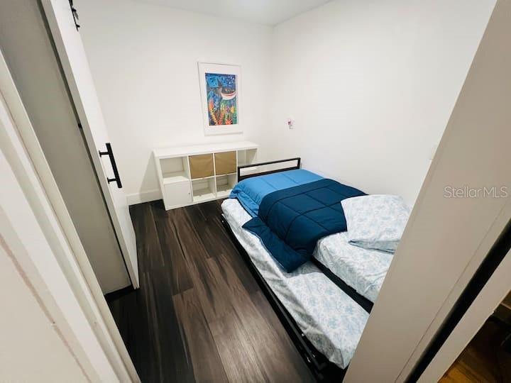 TROPICAL SHORES - Residential