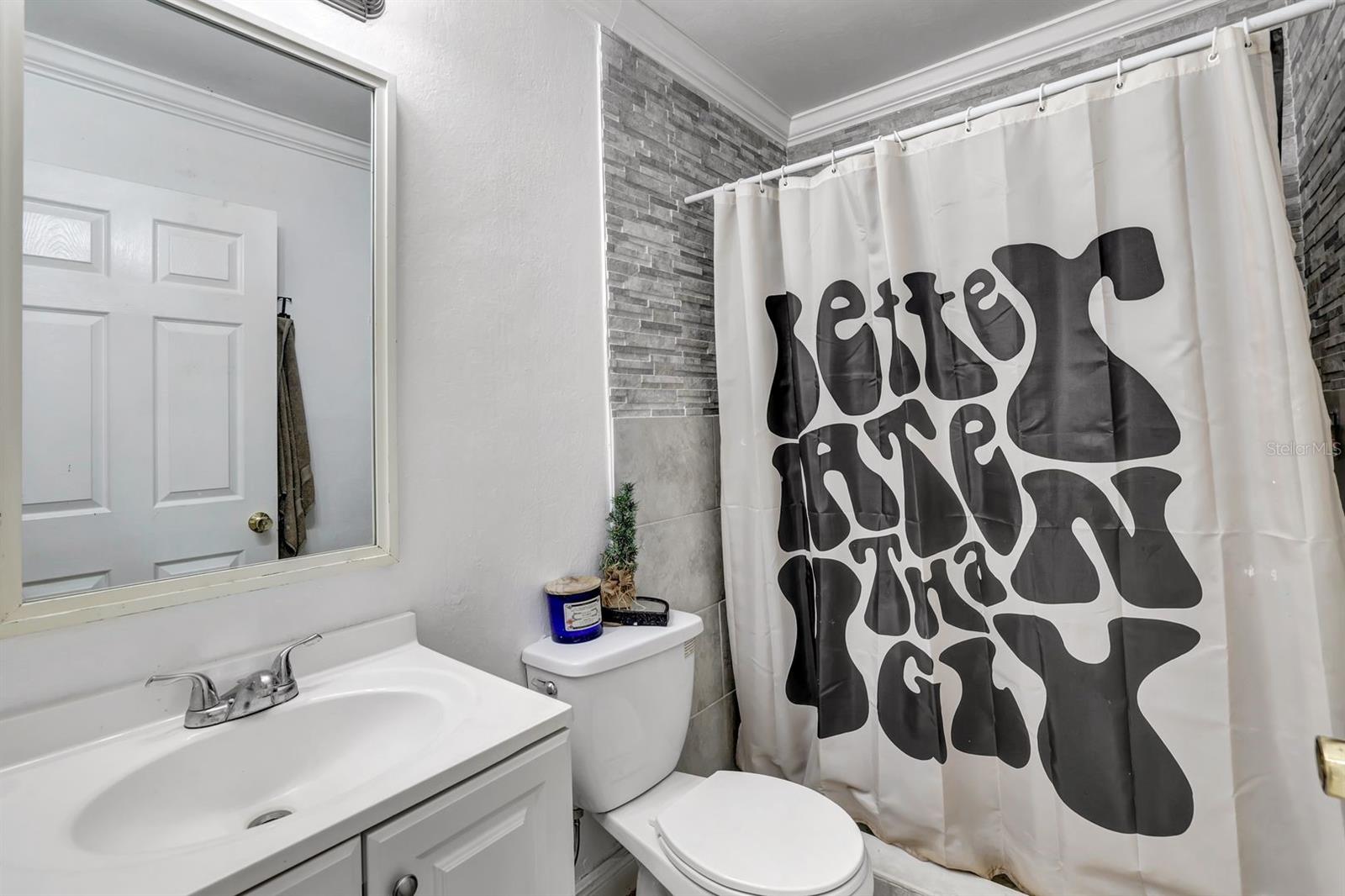 GOLDEN GATE ESTATE UNIT 89 - Residential