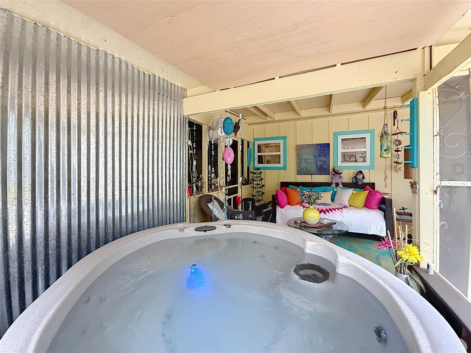 RIVER RETREATS - Residential