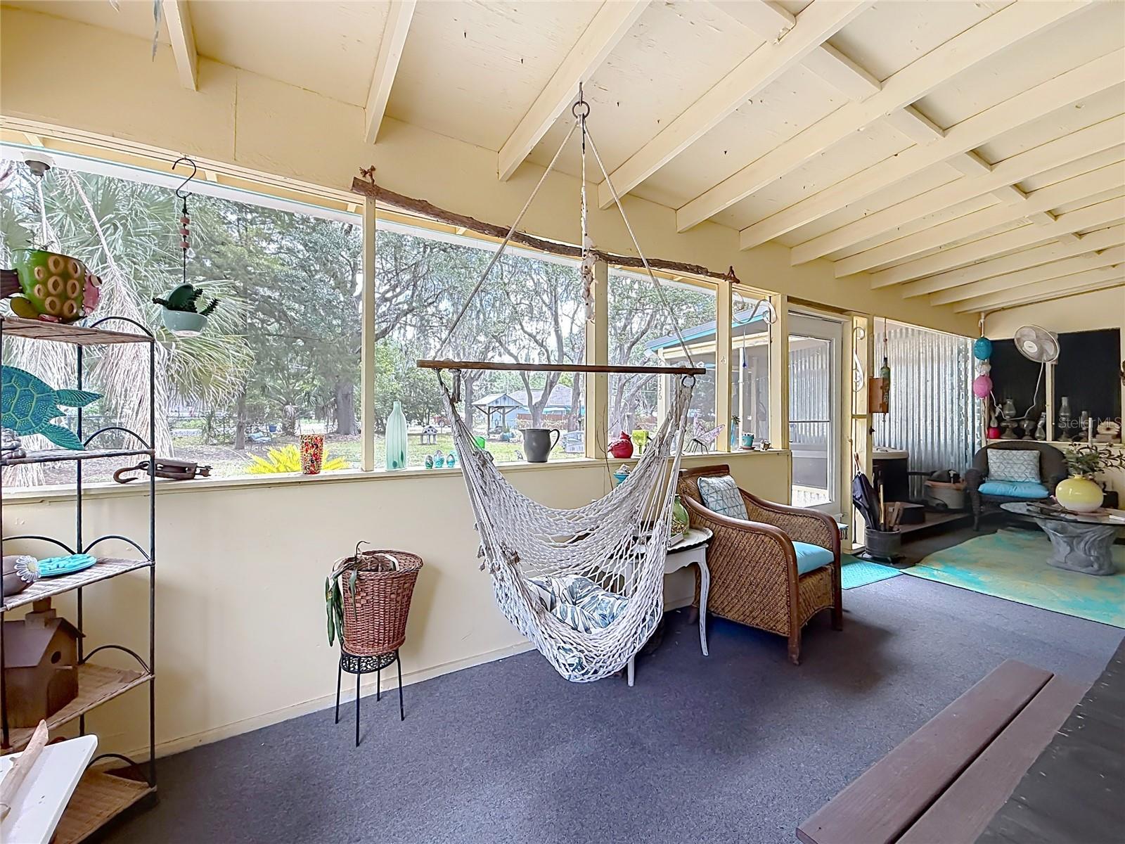 RIVER RETREATS - Residential