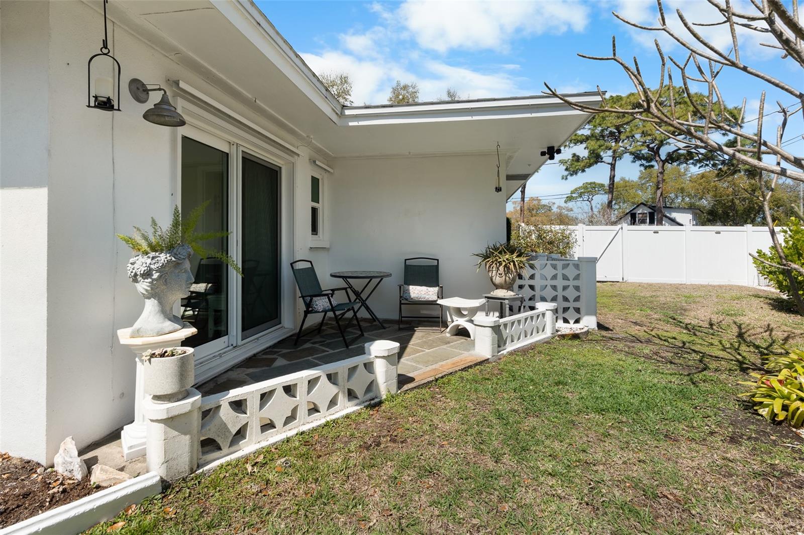 OAK LAKE ESTATES - Residential