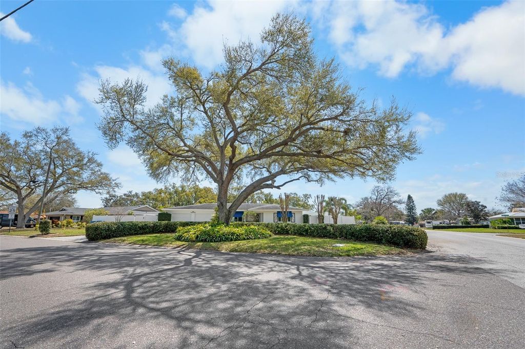 Photo of 1841 Magnolia Drive, Clearwater, FL 33764 (MLS # TB8481908)