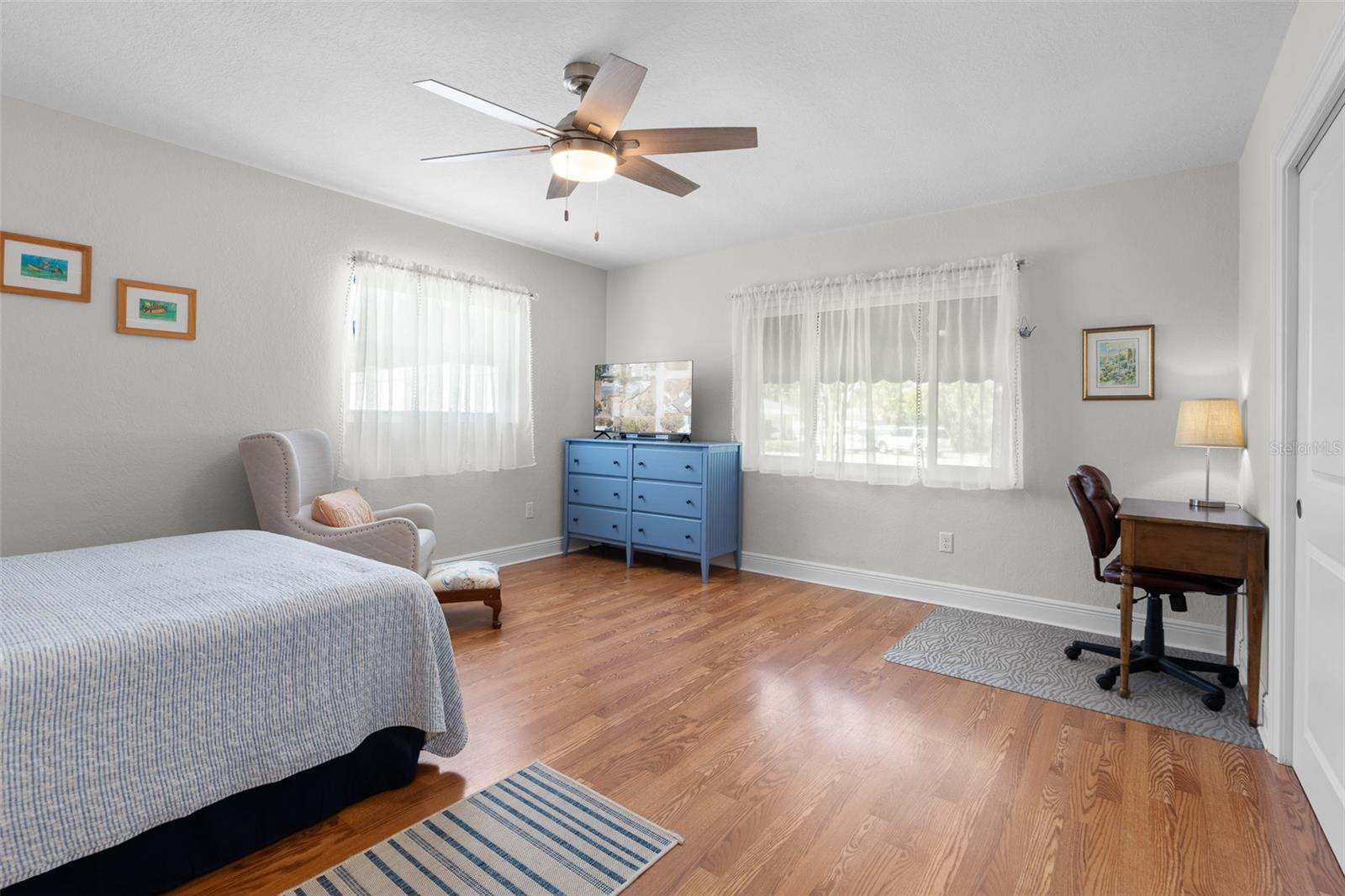 OAK LAKE ESTATES - Residential