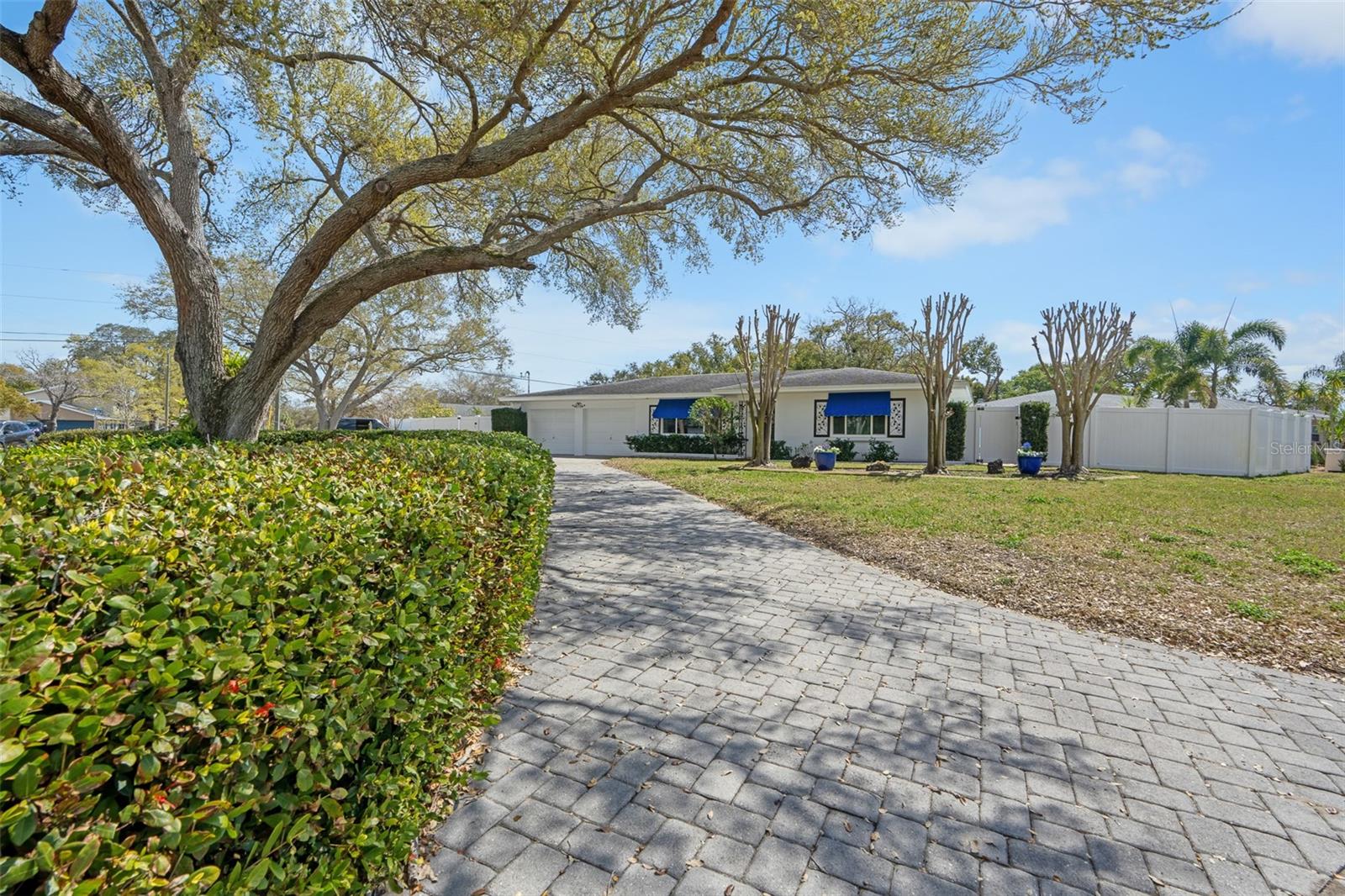 OAK LAKE ESTATES - Residential