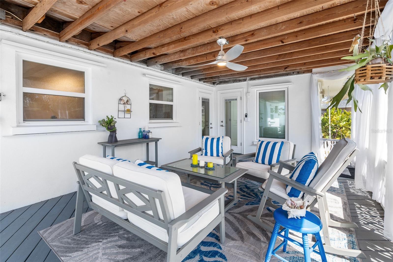 OAK LAKE ESTATES - Residential