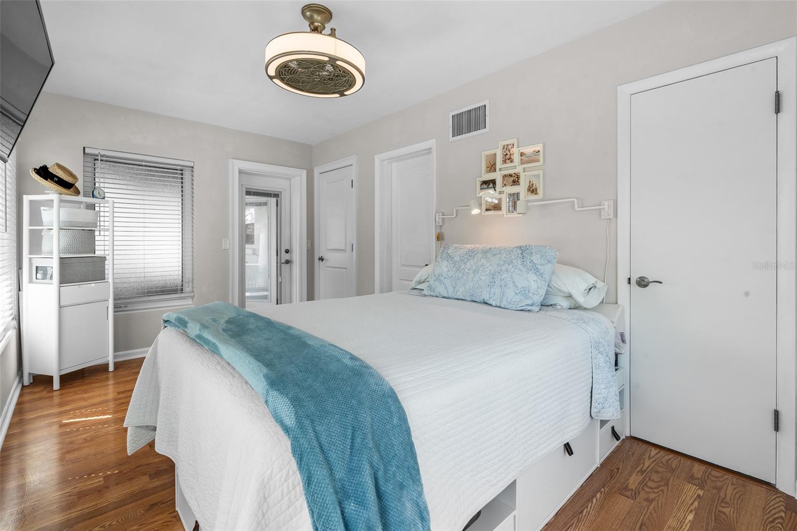 OAK LAKE ESTATES - Residential