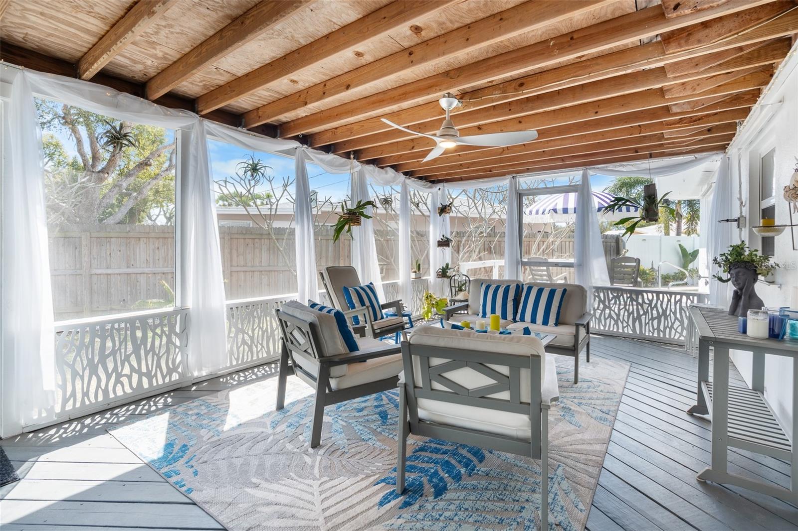 OAK LAKE ESTATES - Residential