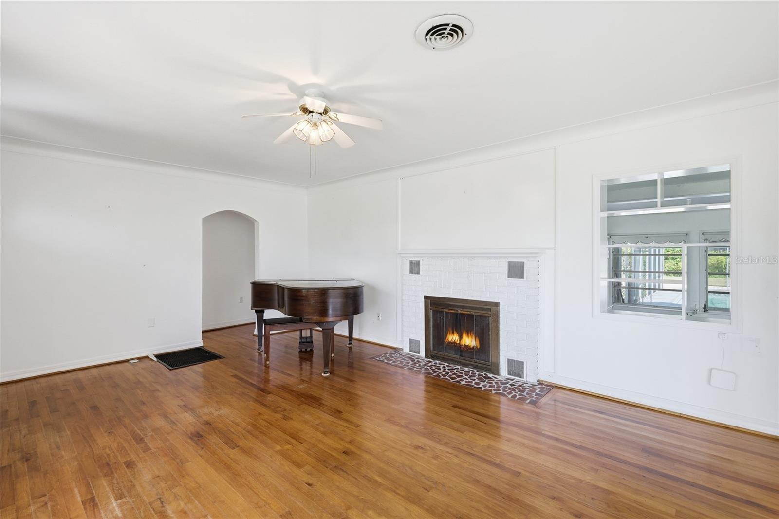 UPLANDS THE - Residential