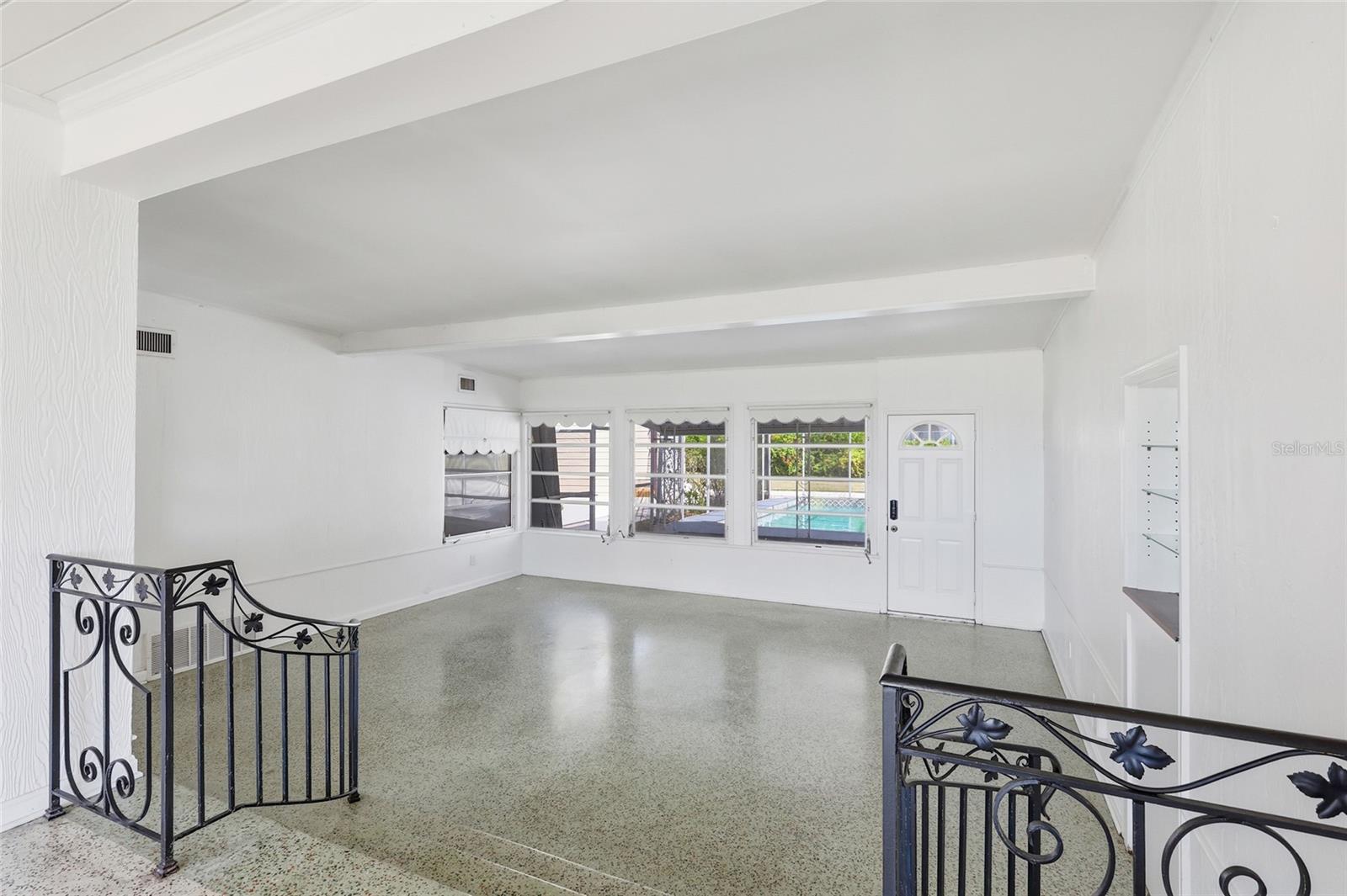 UPLANDS THE - Residential