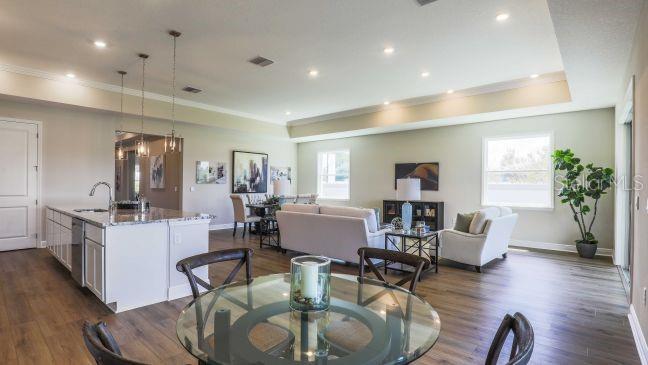 MOUNT PLYMOUTH GREEN - Residential