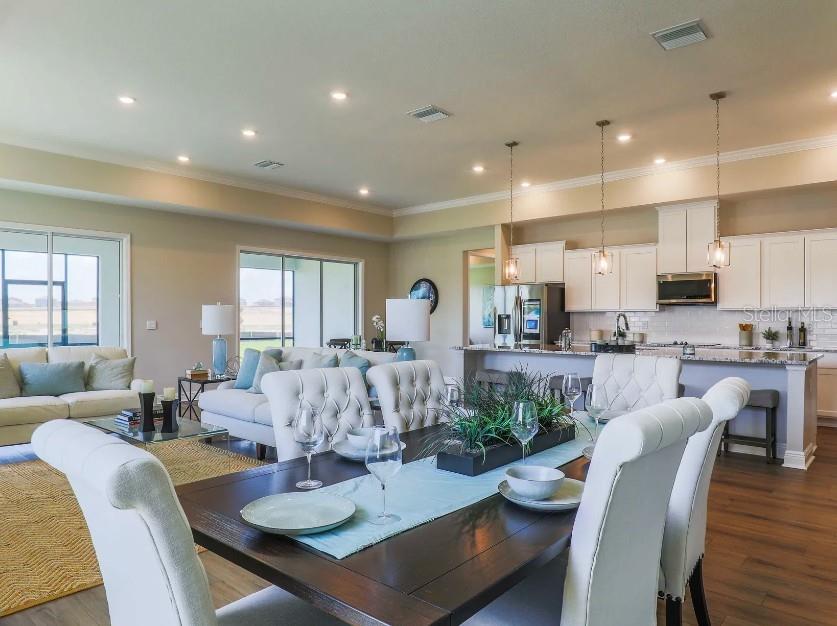 MOUNT PLYMOUTH GREEN - Residential