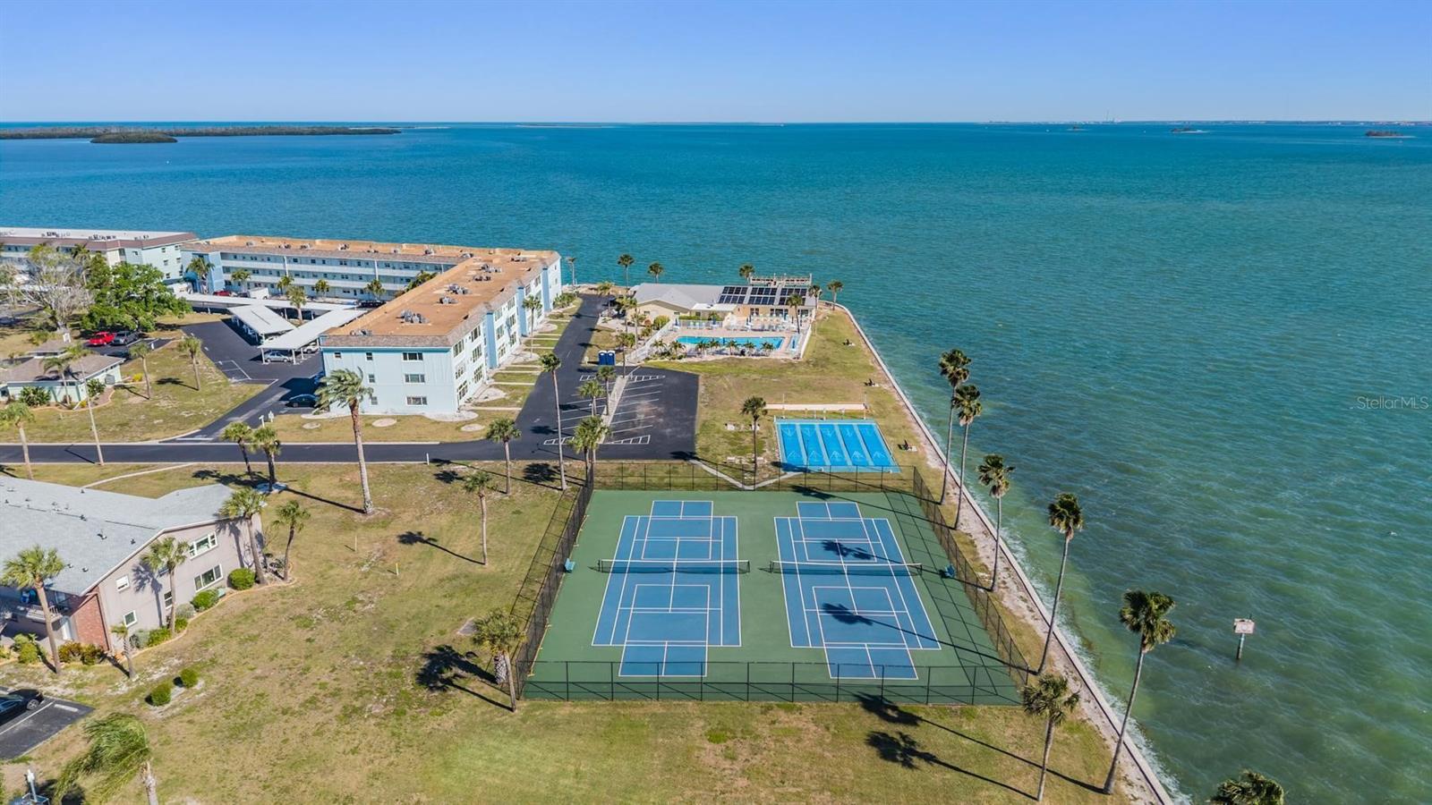 ROYAL STEWART ARMS - Residential