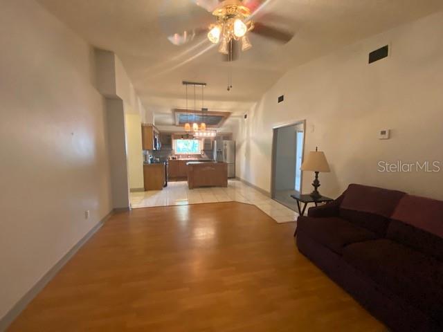 1045 AMBER CIRCLE