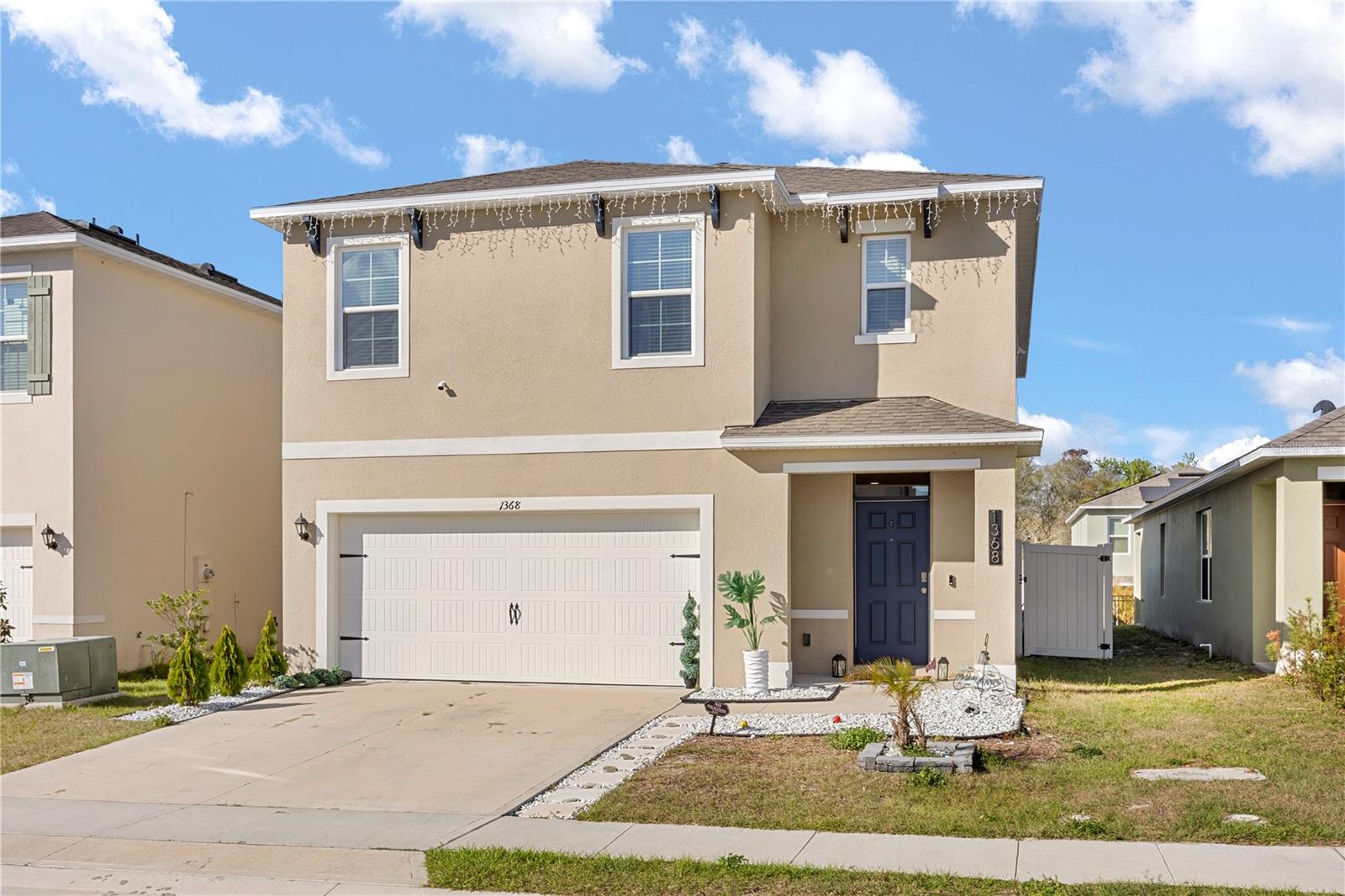 1368 BERRY LANE